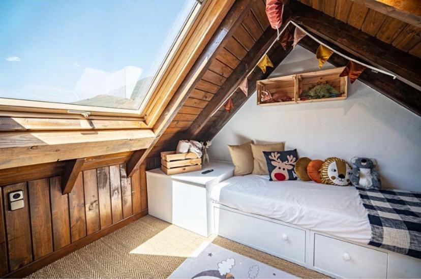 Casa Catania-Acogedora Casa Con Impresionantes Vistas-Fibra Optica Villa Salardú Eksteriør bilde
