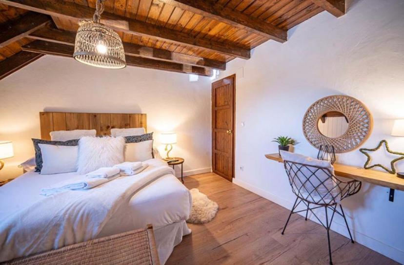 Casa Catania-Acogedora Casa Con Impresionantes Vistas-Fibra Optica Villa Salardú Eksteriør bilde